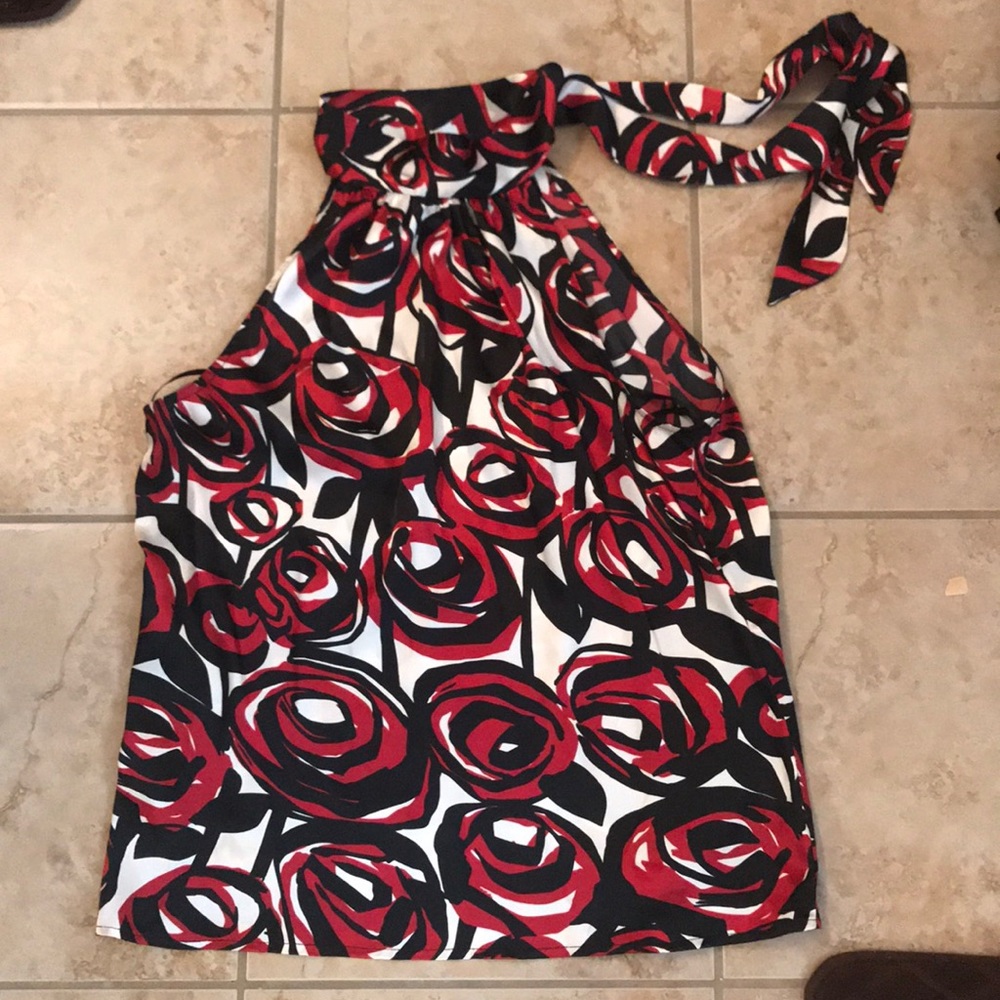 Halter top with tie neck